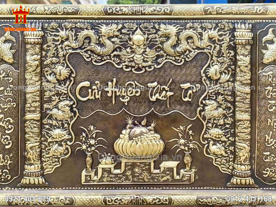 Tấm cửu huyền thất tổ thích hợp bày trí không gian thờ cúng sang trọng và ý nghĩa